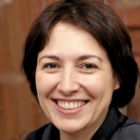 Dr. Emma van der Berg